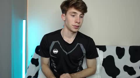 Snapshot of cute_brian chatting on October 2025 12:56:02 PM Im Brian online show from October 2025 12:56:02 PM