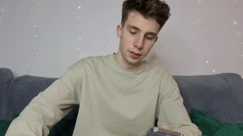 Snapshot of cute_brian chatting on May 2026 04:47:02 PM Im Brian online show from May 2026 04:47:02 PM