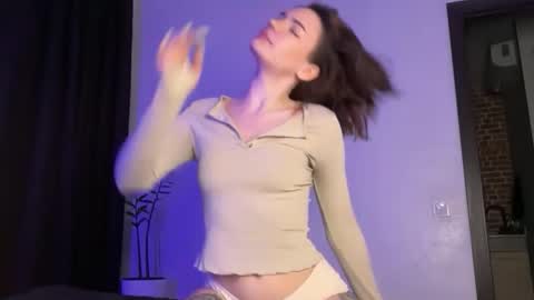 cute_bubbles online show from April 2026 05:10:01 PM