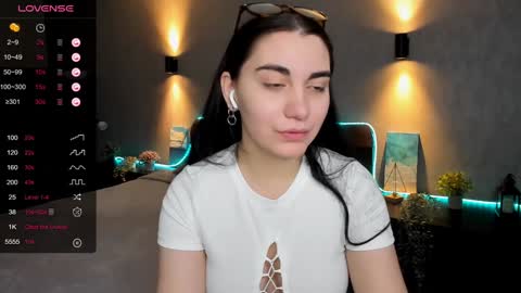 Hanna online show from February 2025 02:22:02 AM