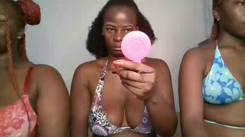 Danillah online show from February 2025 07:09:01 PM