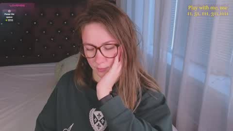 Everyday stream in the same time online show from April 2026 01:41:02 AM