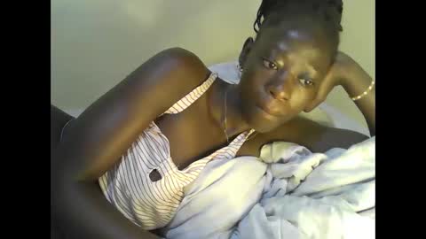 cute_doria online show from February 2025 01:47:02 AM