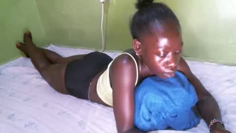 cute_doria online show from October 2025 04:20:02 AM