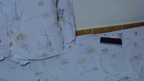 Snapshot of cute_ellinah chatting on November 2025 08:00:02 AM lynn online show from November 2025 08:00:02 AM