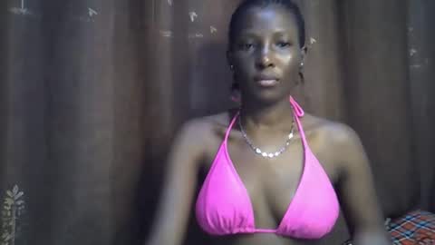 Snapshot of cute_emmy1 chatting on October 2025 07:02:02 PM cute_emmy1 online show from October 2025 07:02:02 PM