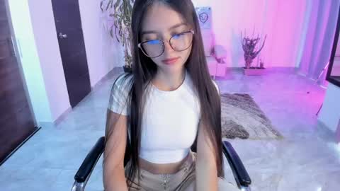 Bella Fox online show from May 2026 02:55:01 PM