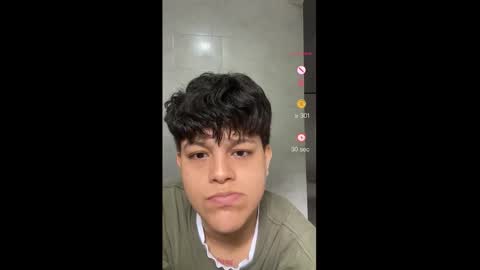 Snapshot of cute_ian chatting on February 2026 03:52:01 PM cute_ian online show from February 2026 03:52:01 PM