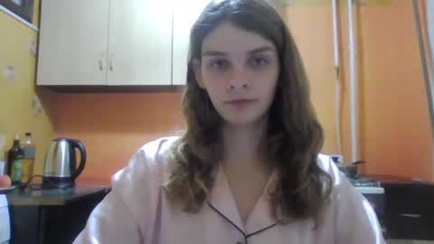 Snapshot of cute_kitte chatting on December 2024 10:43:02 PM cute_kitte online show from December 2024 10:43:02 PM