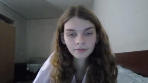 Snapshot of cute_kitte chatting on December 2024 06:12:02 PM cute_kitte online show from December 2024 06:12:02 PM