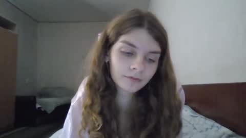 Snapshot of cute_kitte chatting on December 2024 09:15:01 PM cute_kitte online show from December 2024 09:15:01 PM