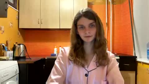 Snapshot of cute_kitte chatting on December 2024 09:15:02 PM cute_kitte online show from December 2024 09:15:02 PM