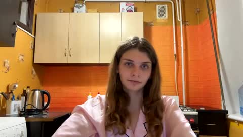 Snapshot of cute_kitte chatting on January 2025 10:44:01 PM cute_kitte online show from January 2025 10:44:01 PM