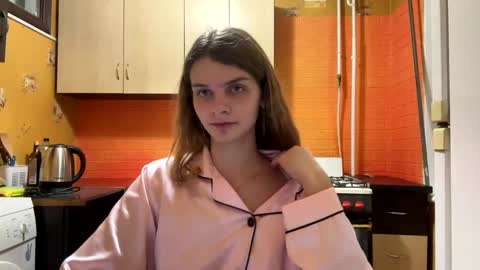 Snapshot of cute_kitte chatting on January 2025 11:12:01 PM cute_kitte online show from January 2025 11:12:01 PM