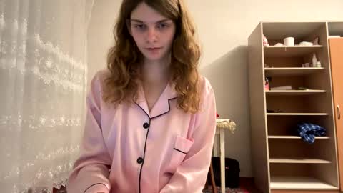 Snapshot of cute_kitte chatting on January 2025 12:41:01 AM cute_kitte online show from January 2025 12:41:01 AM