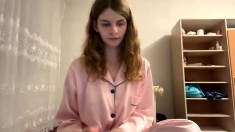 Snapshot of cute_kitte chatting on January 2025 01:26:01 AM cute_kitte online show from January 2025 01:26:01 AM