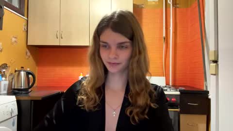 Snapshot of cute_kitte chatting on January 2025 10:06:01 PM cute_kitte online show from January 2025 10:06:01 PM