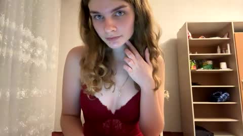 Snapshot of cute_kitte chatting on January 2025 04:19:02 PM cute_kitte online show from January 2025 04:19:02 PM