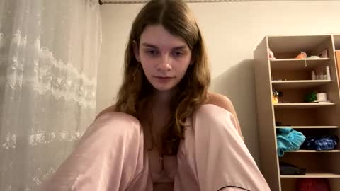 Snapshot of cute_kitte chatting on February 2025 09:06:02 PM cute_kitte online show from February 2025 09:06:02 PM