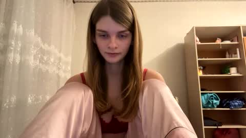 Snapshot of cute_kitte chatting on February 2025 06:03:01 PM cute_kitte online show from February 2025 06:03:01 PM