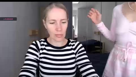 cute_lion_ online show from October 2025 11:00:01 AM