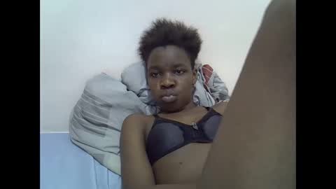 Snapshot of cute_marion chatting on February 2025 09:43:01 PM cute_marion online show from February 2025 09:43:01 PM