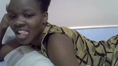 Snapshot of cute_marion chatting on February 2025 05:47:01 PM cute_marion online show from February 2025 05:47:01 PM