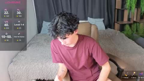 Mike online show from November 2025 06:21:01 PM