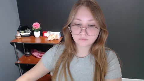 Veronica online show from December 2024 10:33:02 AM