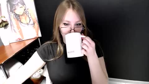 Snapshot of cute_minx chatting on June 2026 09:20:01 AM Veronica online show from June 2026 09:20:01 AM