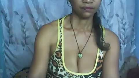 Snapshot of cute_moll chatting on December 2024 08:44:01 AM murielle online show from December 2024 08:44:01 AM