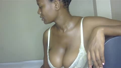 Snapshot of cute_princess9 chatting on December 2024 06:55:02 AM Segsy online show from December 2024 06:55:02 AM