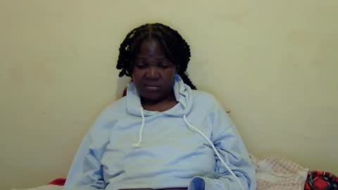 Snapshot of cute_roxie chatting on December 2024 09:11:01 PM cute_roxie online show from December 2024 09:11:01 PM