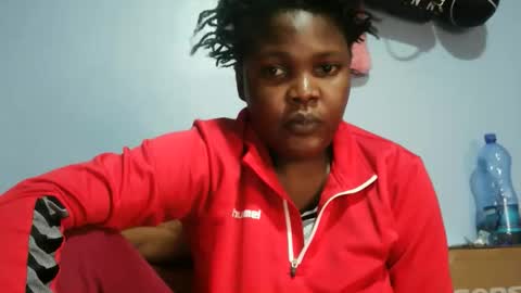 Snapshot of cute_roxie chatting on October 2025 06:42:02 PM cute_roxie online show from October 2025 06:42:02 PM