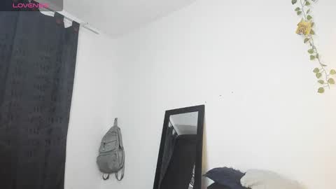 cute_sammy_1 online show from November 2025 04:08:02 PM