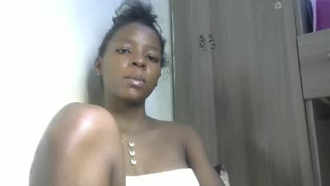 Snapshot of cute_sexy3 chatting on February 2025 01:56:01 AM SHARON online show from February 2025 01:56:01 AM