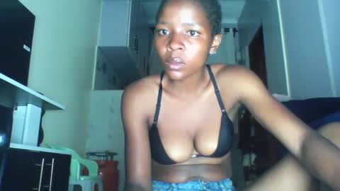 SHARON online show from April 2026 11:00:01 PM