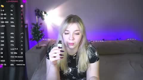 Sasha online show from January 2025 01:12:02 AM