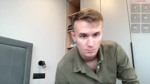 cute_skywalker online show from October 2025 11:29:01 AM