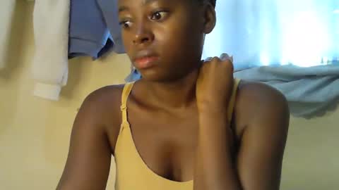cute_sonny online show from May 2026 05:45:01 AM