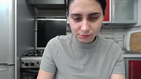 Snapshot of cute_strawberry_ chatting on December 2024 01:17:01 PM cute_strawberry_ online show from December 2024 01:17:01 PM