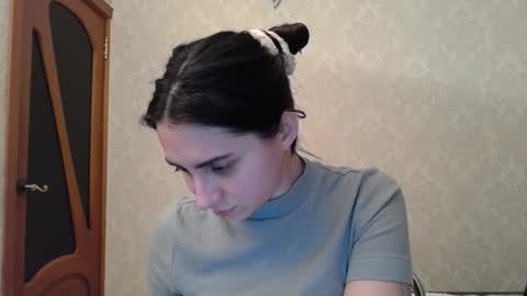 Snapshot of cute_strawberry_ chatting on December 2024 02:35:02 PM cute_strawberry_ online show from December 2024 02:35:02 PM