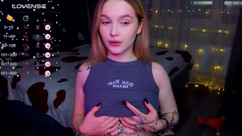 Snapshot of cute_summer_breathe chatting on January 2025 06:19:02 PM Sue online show from January 2025 06:19:02 PM