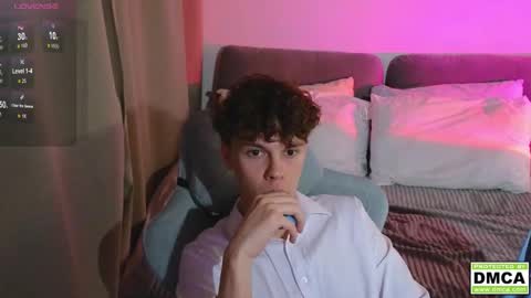 Thomas -  online show from February 2026 07:32:02 PM