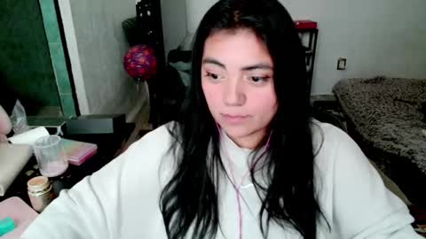 Snapshot of cuteambervi chatting on November 2025 10:41:01 PM Princess Amber online show from November 2025 10:41:01 PM