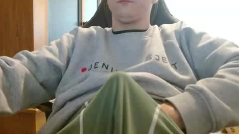 Cuteboy090 online show from April 2026 09:02:01 AM