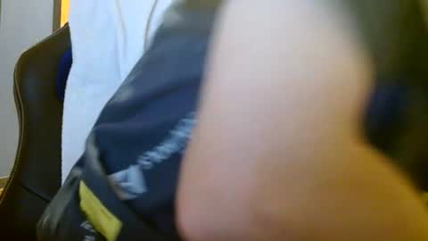 Cuteboy090 online show from June 2026 10:18:01 AM