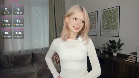 Snapshot of cutebrutality chatting on October 2025 08:22:02 AM Alice online show from October 2025 08:22:02 AM