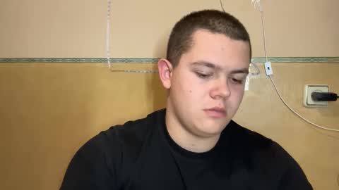 Alex online show from November 2025 08:19:01 PM