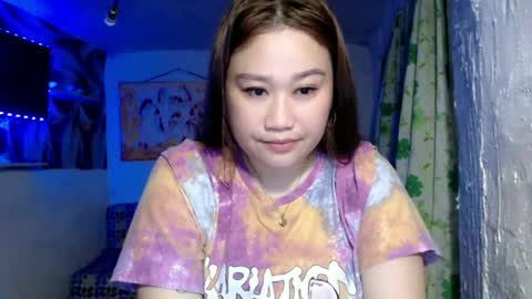 Snapshot of cutedemz_chubby chatting on June 2026 04:35:02 PM Melody online show from June 2026 04:35:02 PM
